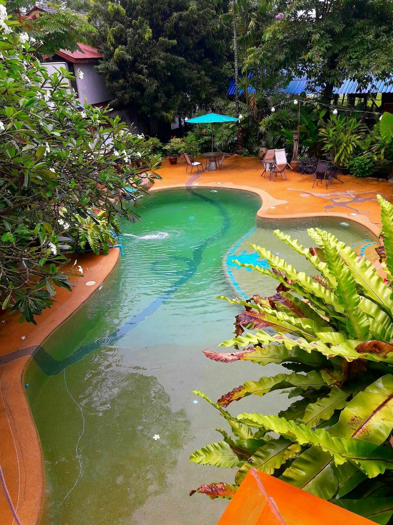 צ'אלונג Shanti Lodge Phuket מראה חיצוני תמונה